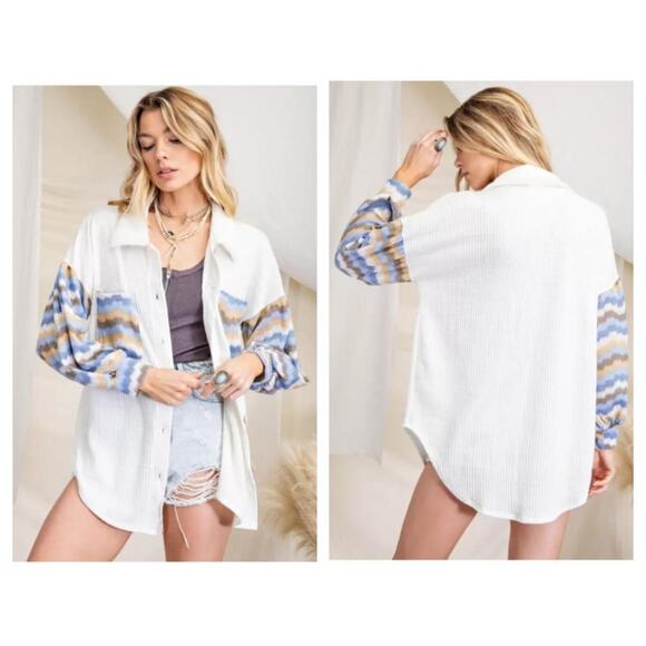 143 Story Women's Quilted Rib Textured Lightweight Wood Button Down Shirt - Picture 3 of 10